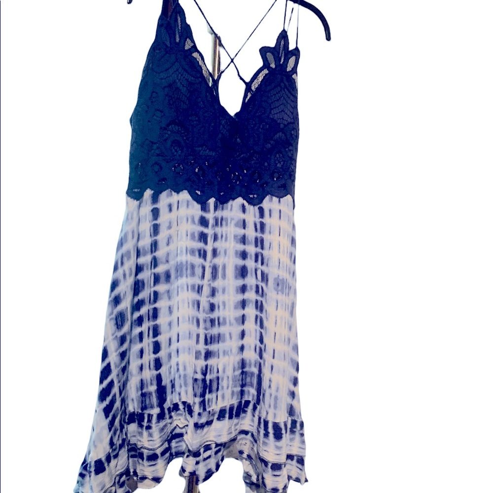 Rue21 crochet accent v-neck asymmetrical hem sundress